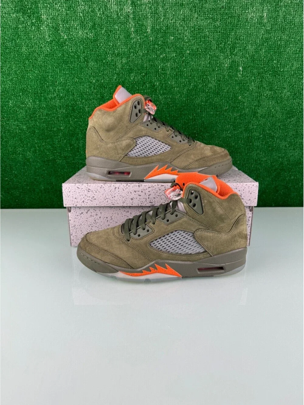 Size 9 - Air Jordan 5 Retro 2024 Olive CLEAN!